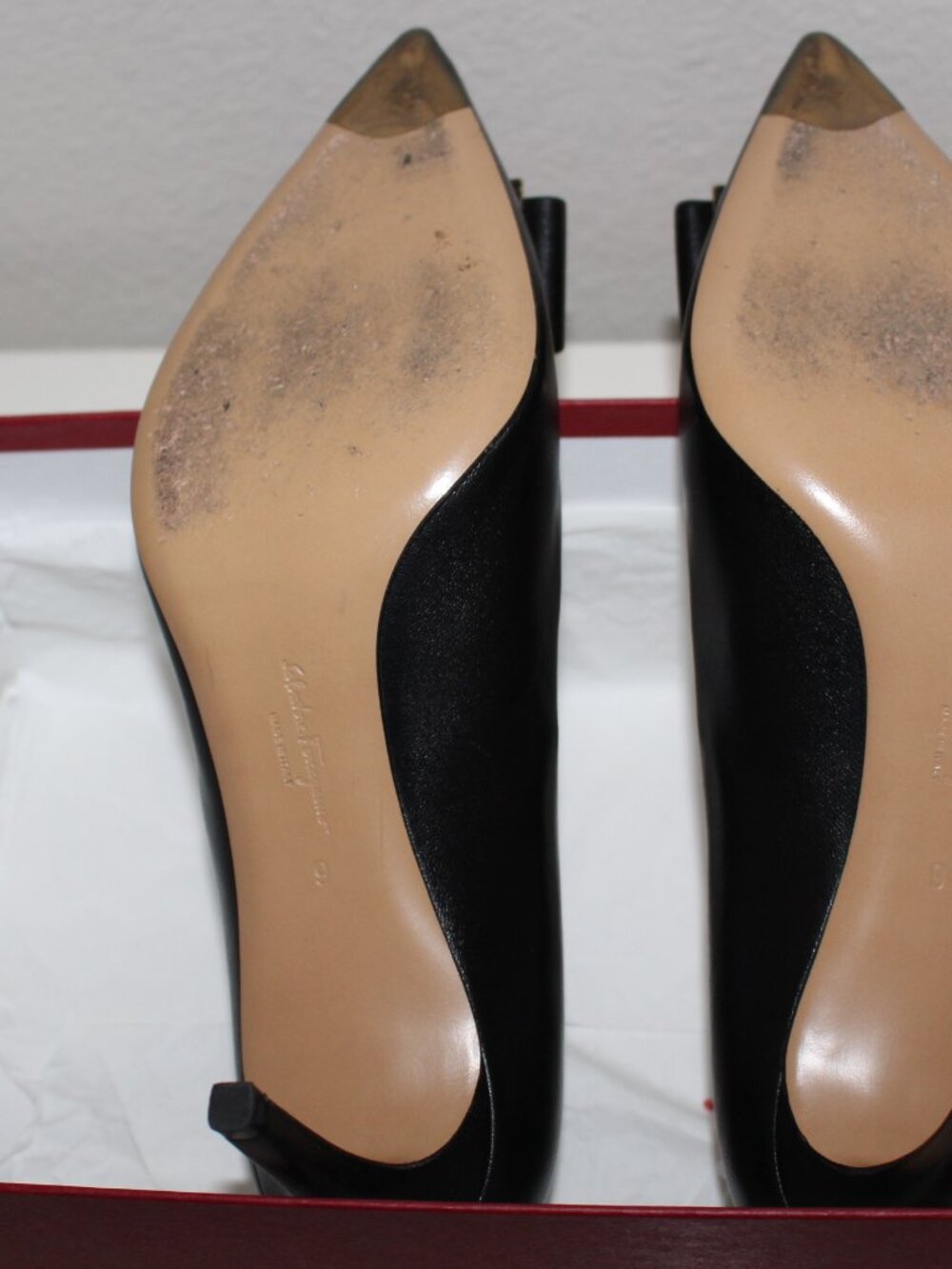 Salvatore Ferragamo  85mm Vara Bow pumps - Picture 4 of 16